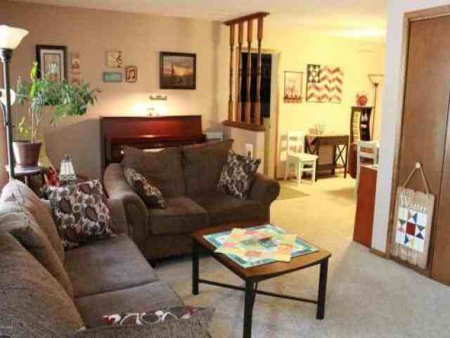 1434 1st Ave SW - Photo 3 of 6