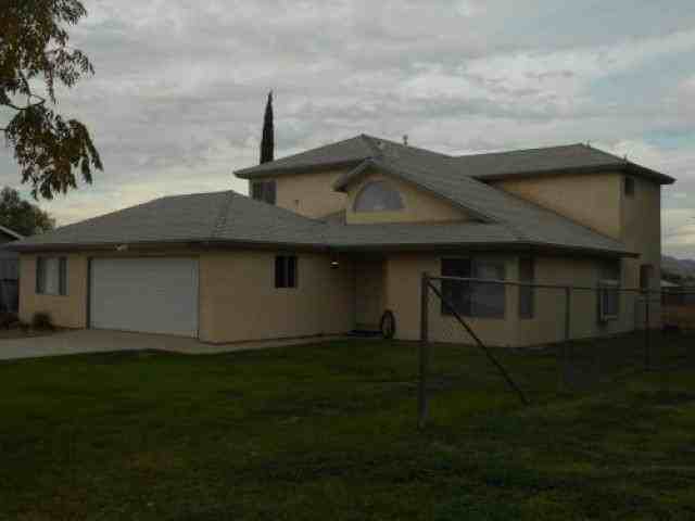 31200 Water Ave - Photo 2 of 6