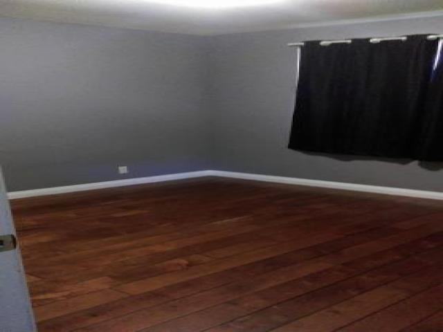 2083 Cedar St - Photo 3 of 6