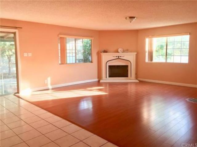 1002 Vineland Ave - Photo 2 of 6