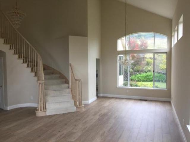 117 Lakewood Cir - Photo 2 of 6
