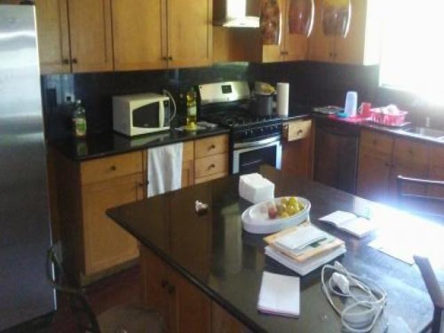 2975 Almond Dr - Photo 2 of 6