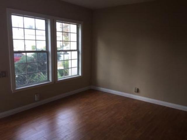 232 S Mission Dr - Photo 2 of 5