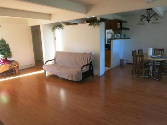 3663 Bryant St - Photo 3 of 6