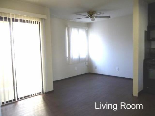 1646 Prince St - Photo 3 of 6