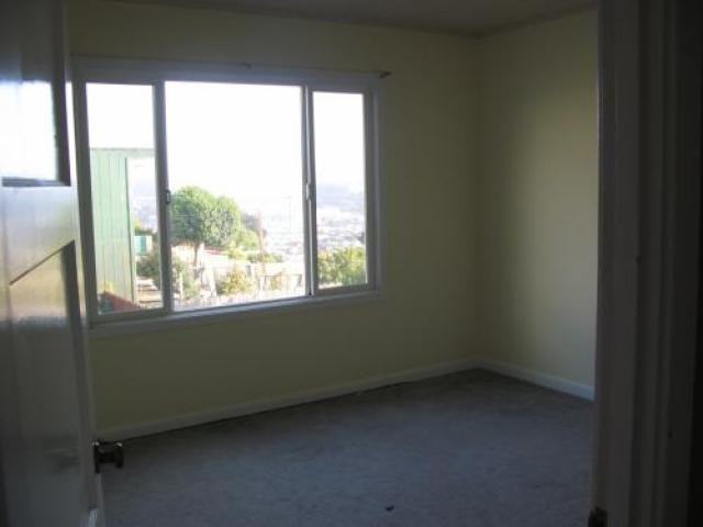 196 Gambetta St - Photo 2 of 5