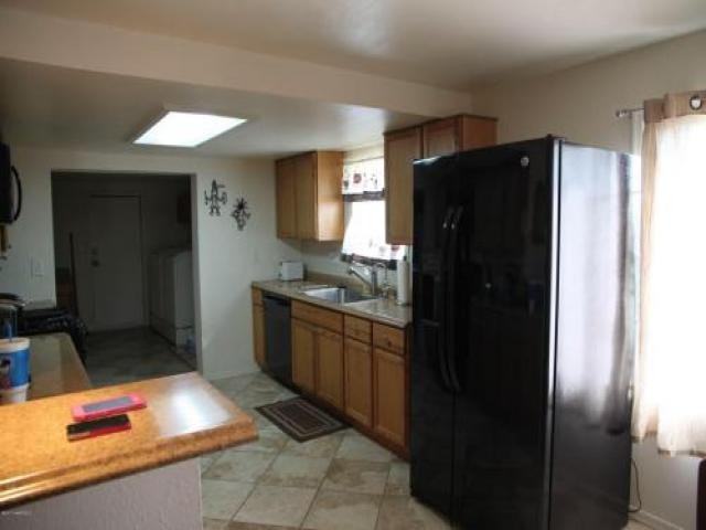 618 W Fleming St - Photo 2 of 6