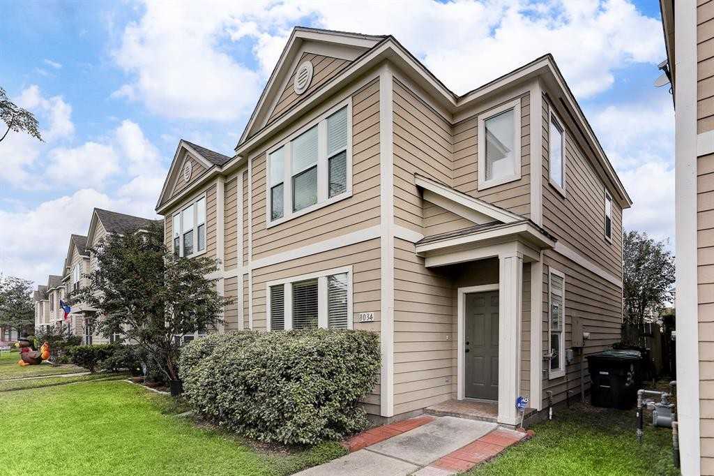 8034 Grow Ln - Photo 2 of 15