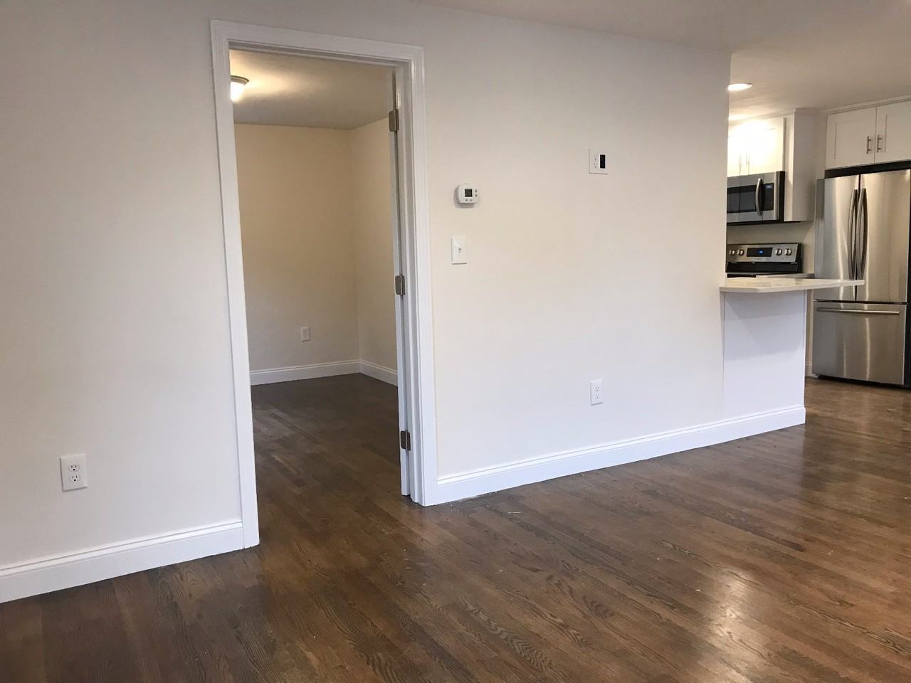 72 Winter St - Photo 3 of 8