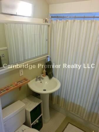 18 Linden Ave 3 - Photo 3 of 14