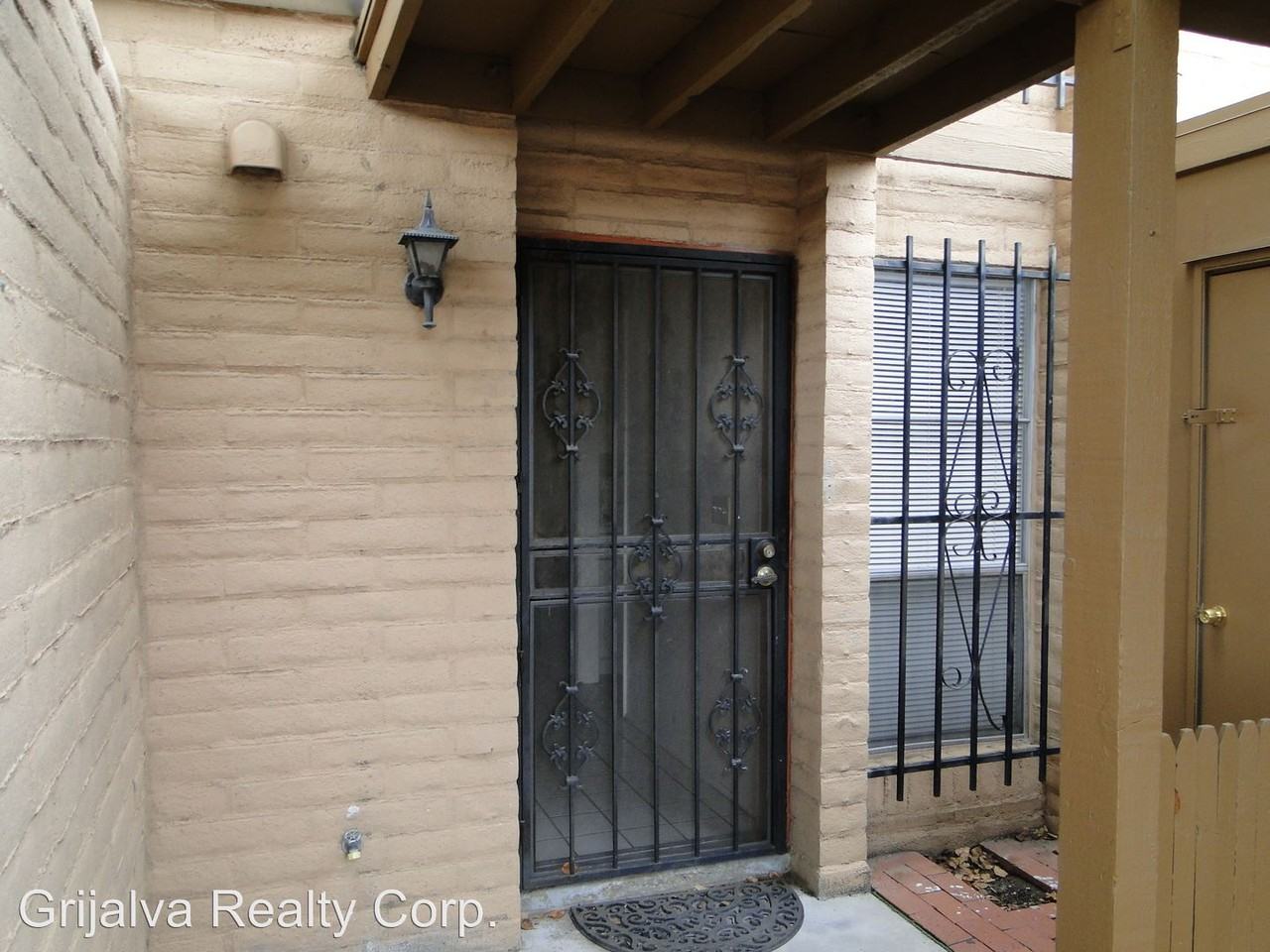 2875 N Tucson Blvd #10
