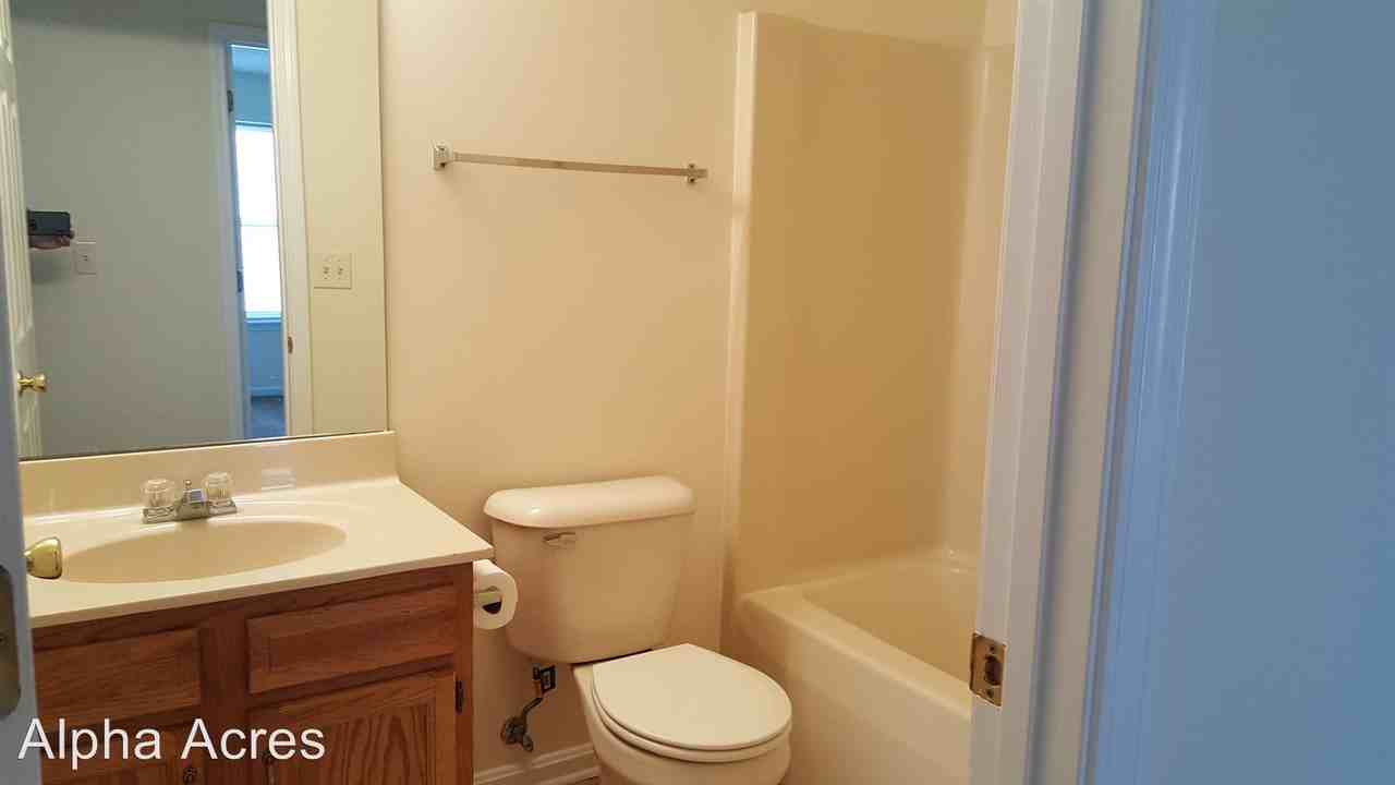 243 Harrison St #1 - Photo 3 of 7