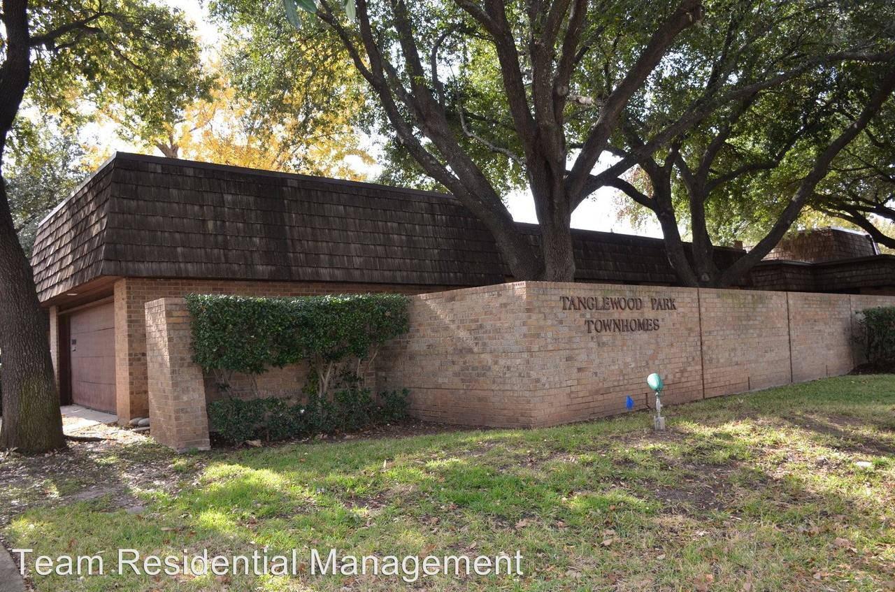 3000 Tanglewood Park W - Photo 2 of 19