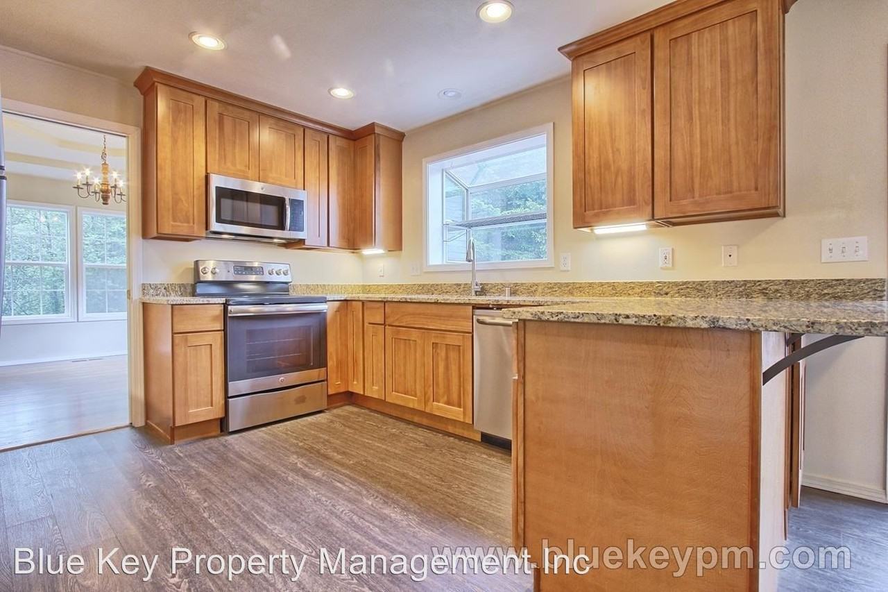 26802 NE 46th St - Photo 3 of 17