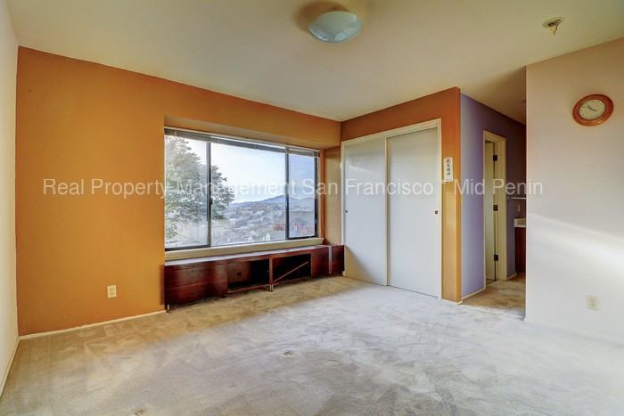 14 Las Villas Ct - Photo 2 of 9