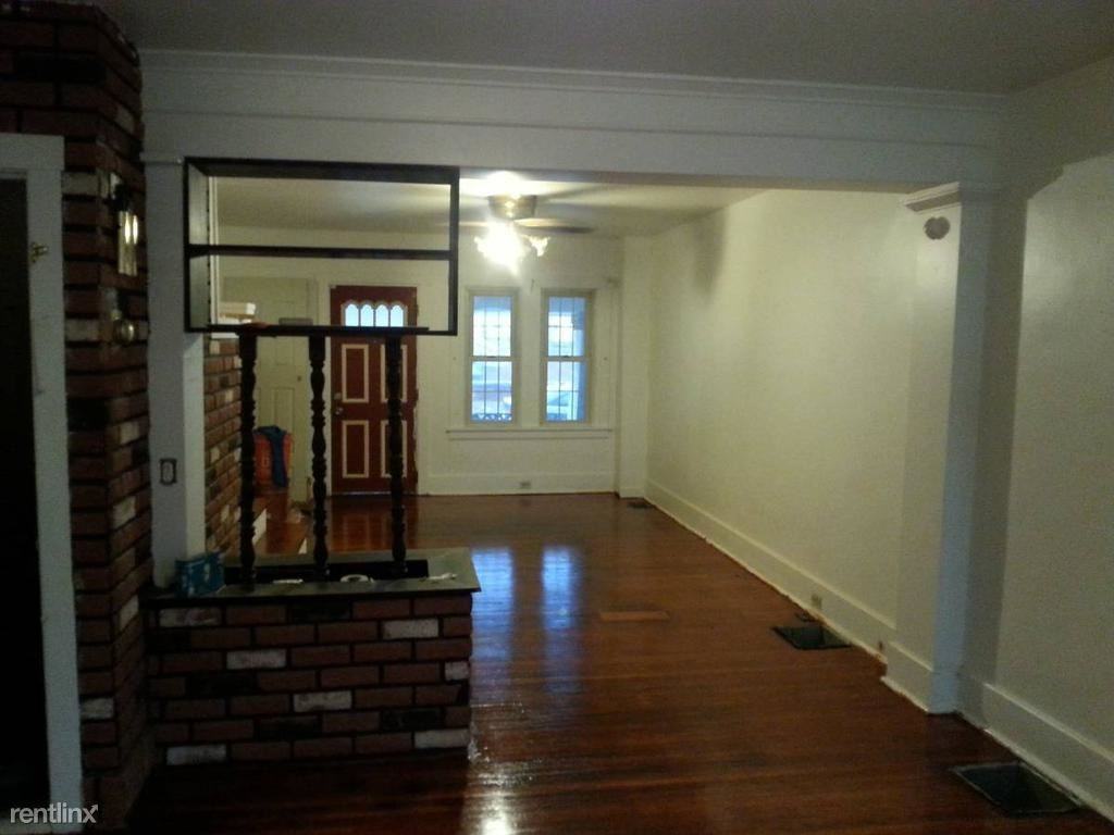 6228 St Marie St - Photo 2 of 6