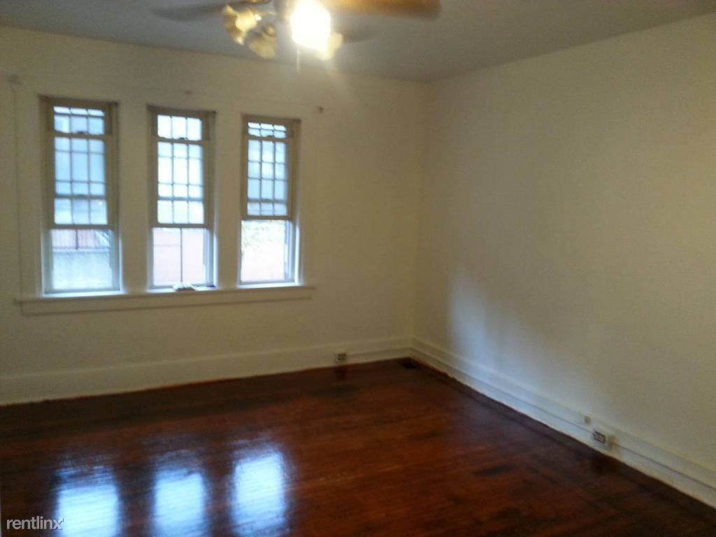 6228 St Marie St - Photo 3 of 6