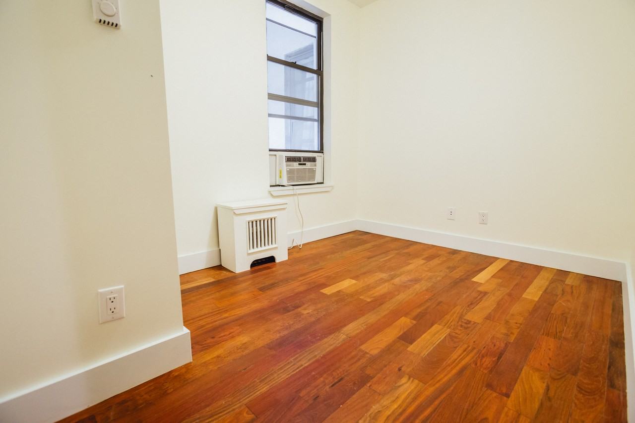 775 Hart Street #14XK