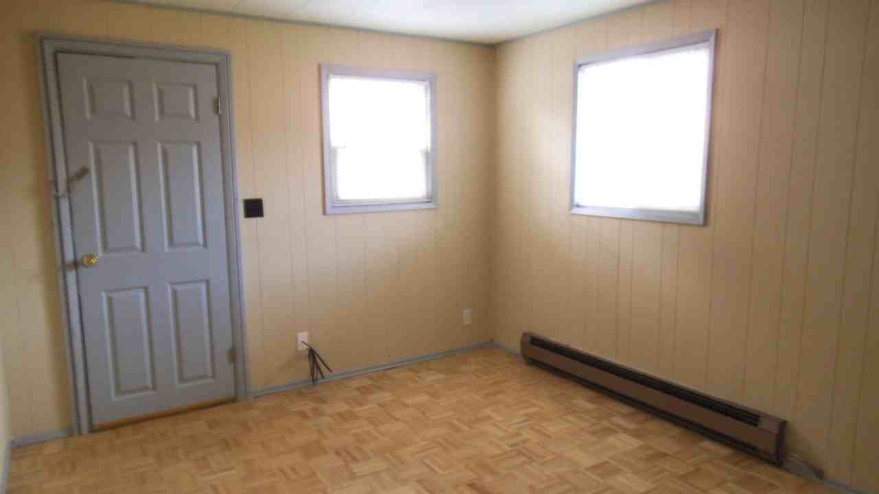 3934 S Eddy St - Photo 2 of 12