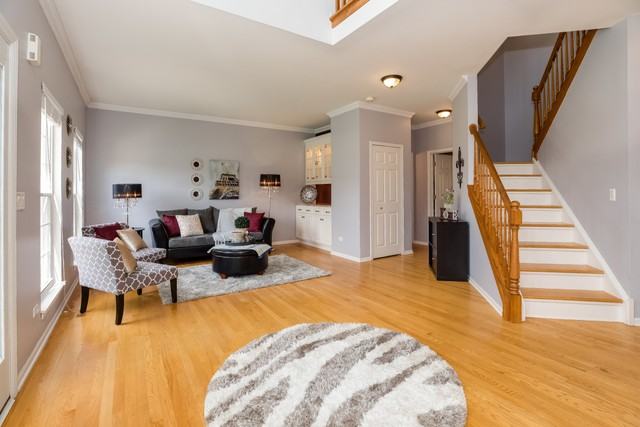 423 Preston Cir - Photo 3 of 32