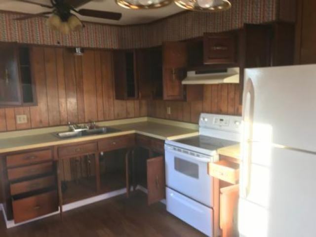 150 Marshall Rd - Photo 3 of 6