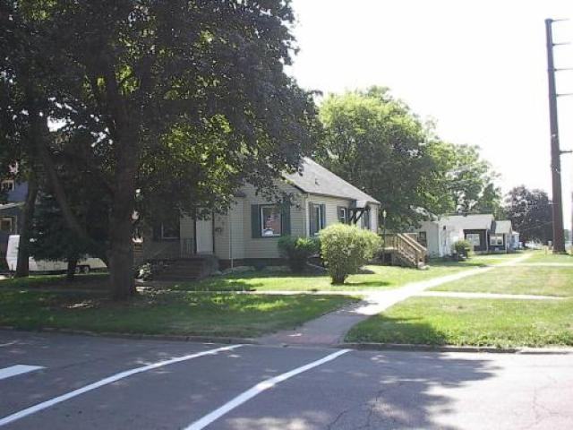 535 Main St - Photo 2 of 5