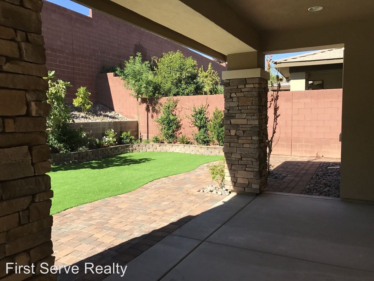 5583 Oak Bend Dr - Photo 2 of 19