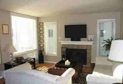 3054 Lake Shore Dr - Photo 2 of 7