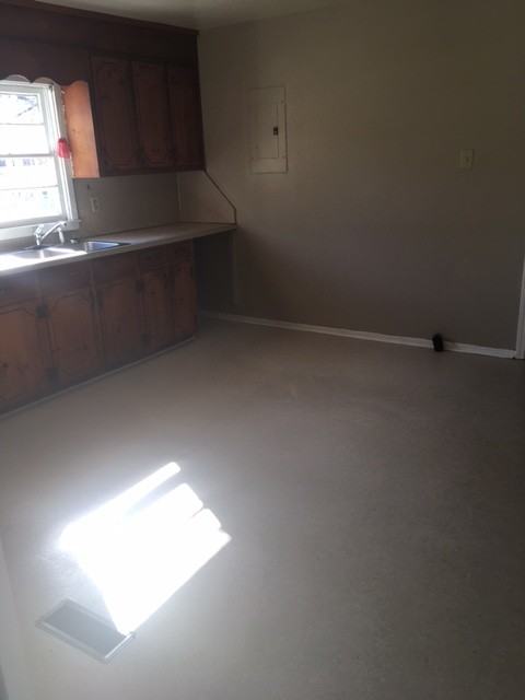 578 Freeman Mill Rd - Photo 3 of 3