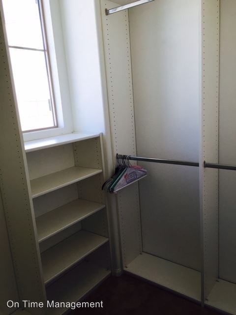 1821 Orizaba Ave - Photo 3 of 5