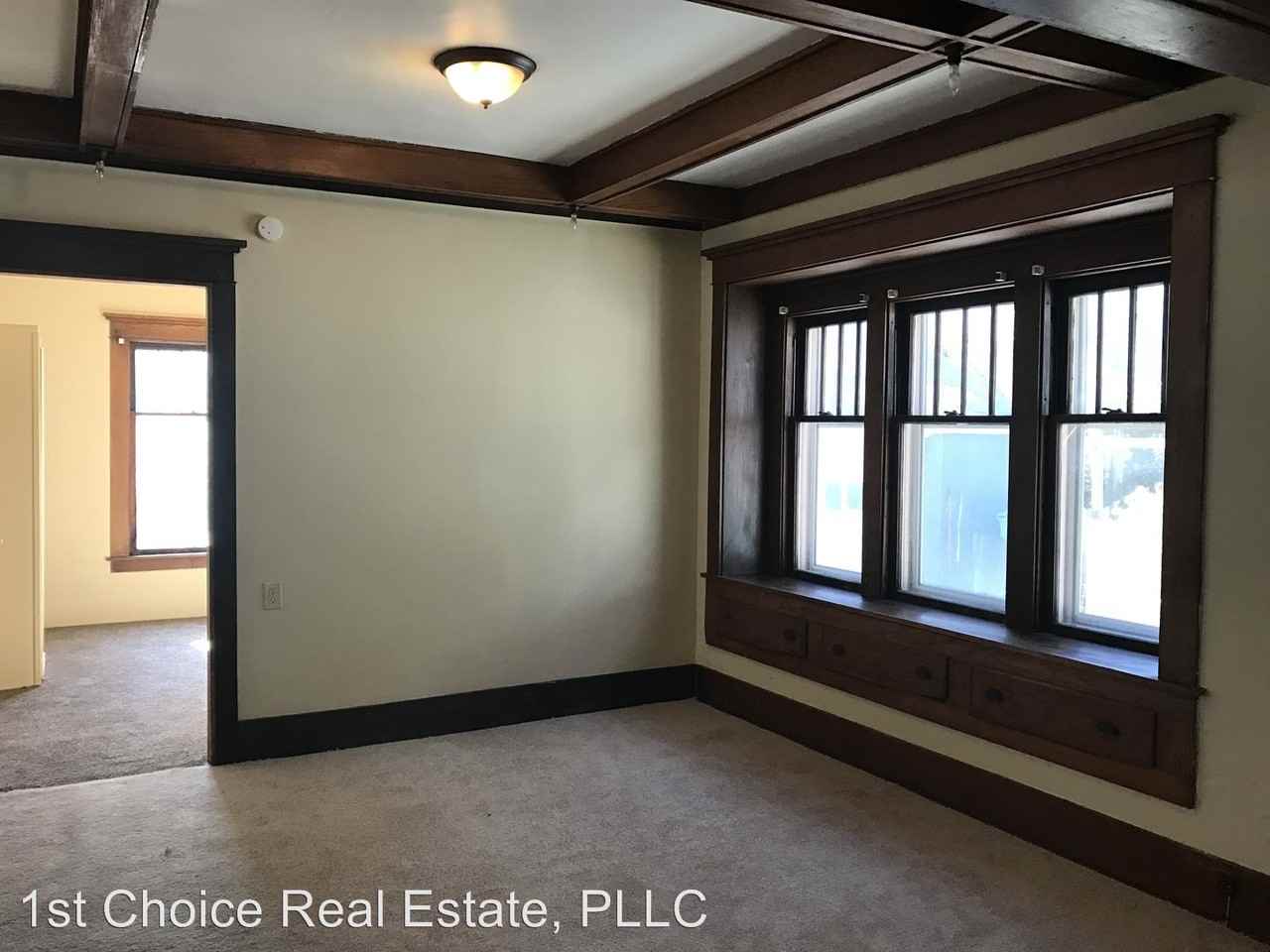 1212 Eureka St - Photo 2 of 4