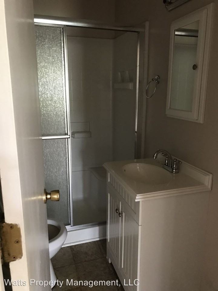 8868 Rockford School Rd - Photo 3 of 5