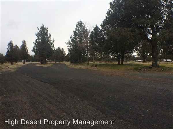 5667 Riordan Rd - Photo 2 of 16