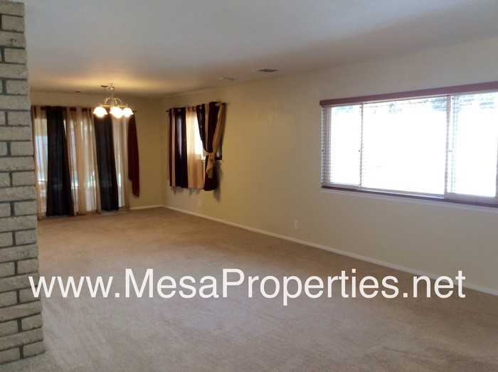 202 W 50th St - Photo 2 of 13