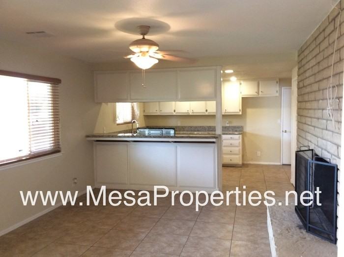 202 W 50th St - Photo 3 of 13