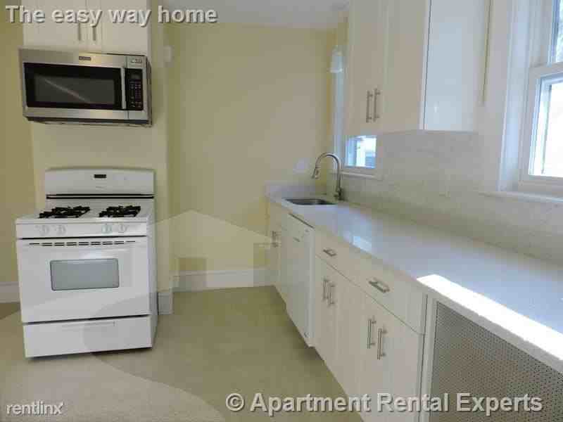 138 Main St - Photo 2 of 12