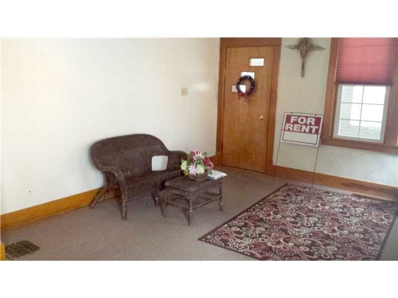 1018 Lane Ave - Photo 2 of 20