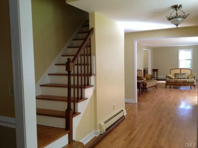 25 Jade Tree Ln - Photo 3 of 10