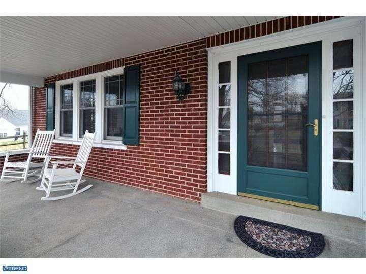 335 Broad St - Photo 2 of 21