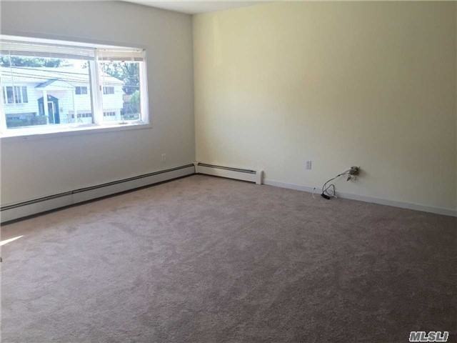 19 Westminster Ln - Photo 3 of 17