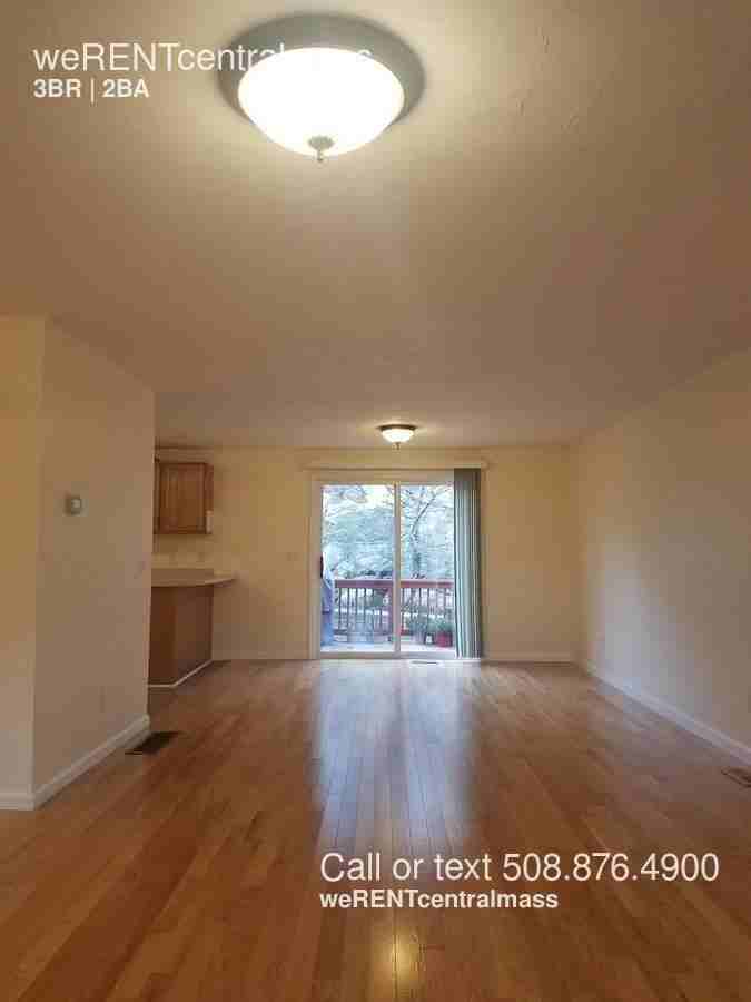 17 Fenton Dr - Photo 3 of 23