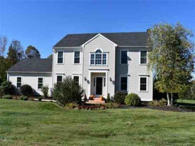 6 Beaver View Ct, Woodbury, CT 06798 1 bedroom House Rental Zumper