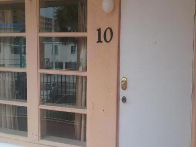 7605 Ridgewood Ave - Photo 2 of 6