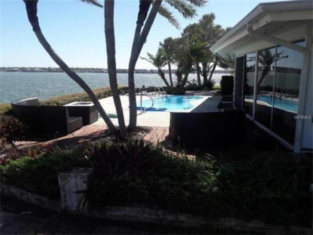 235 Howard Dr - Photo 2 of 6