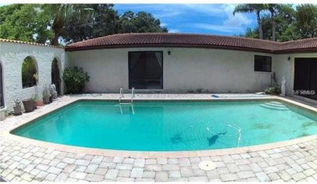 2258 Westbury Ave - Photo 2 of 6