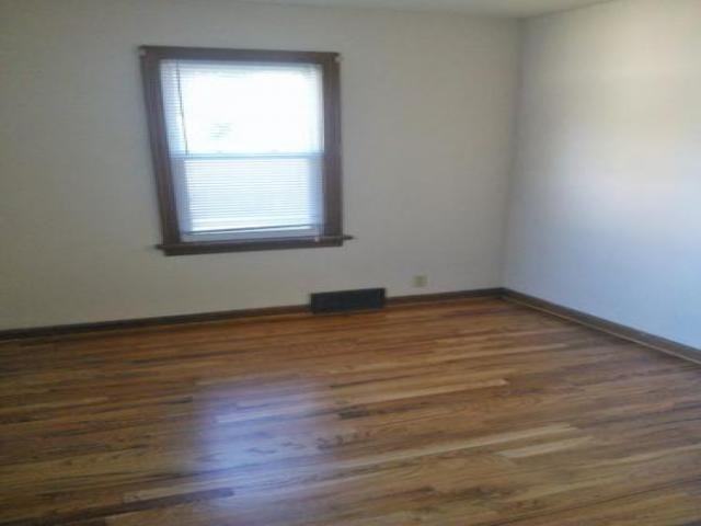 33 W 35th Pl - Photo 3 of 6