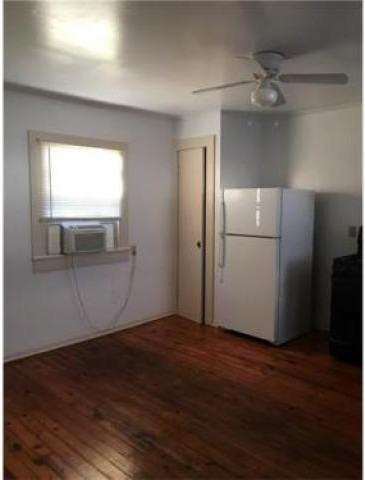 236 Papworth Ave - Photo 3 of 6