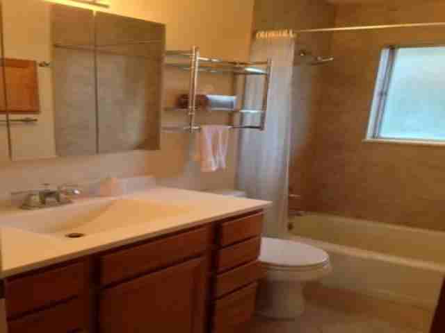 320 Linda Ln - Photo 2 of 2