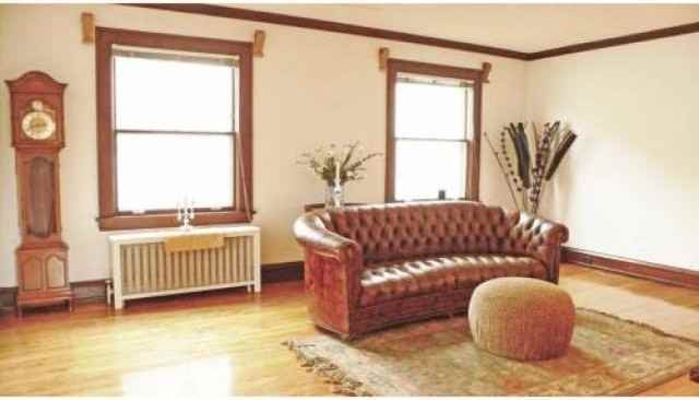 512 W 53rd St - Photo 3 of 6