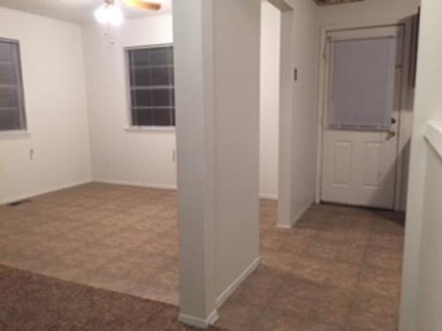 647 N Bebe St - Photo 2 of 6